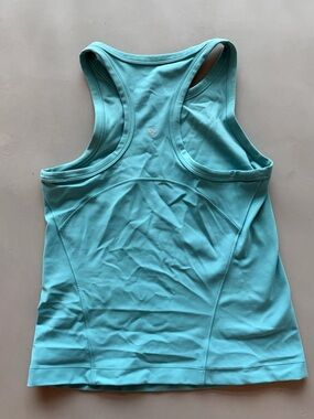 Lululemon Women’s Active Racerback Tank Top - Aqua Blue
